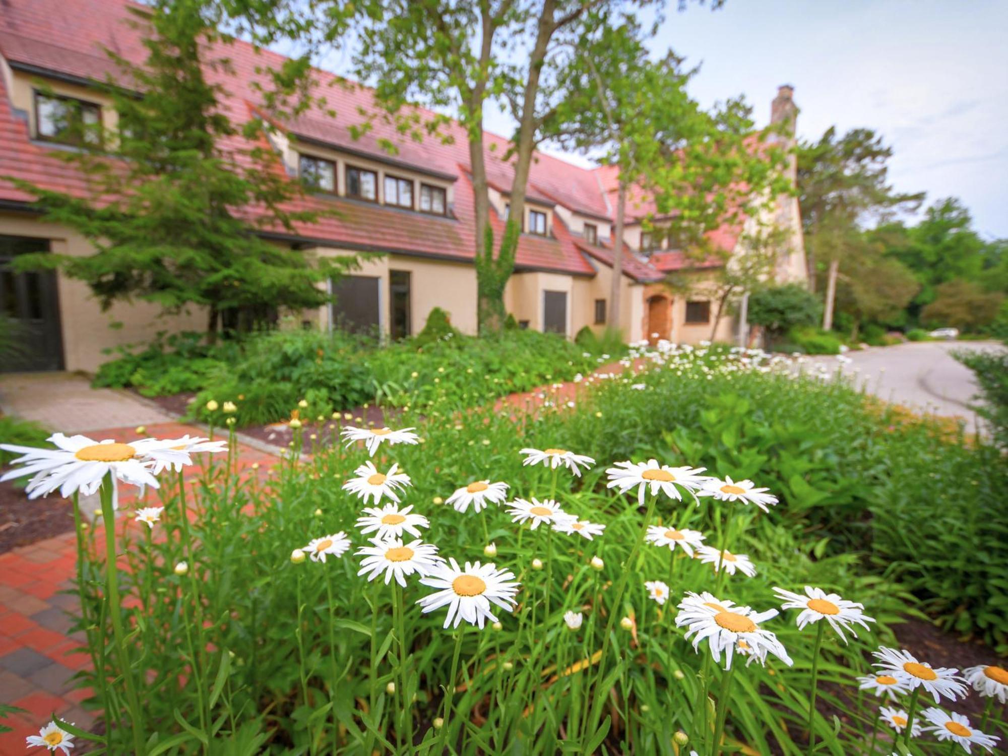 Potawatomi Inn & Cabins Angola Extérieur photo
