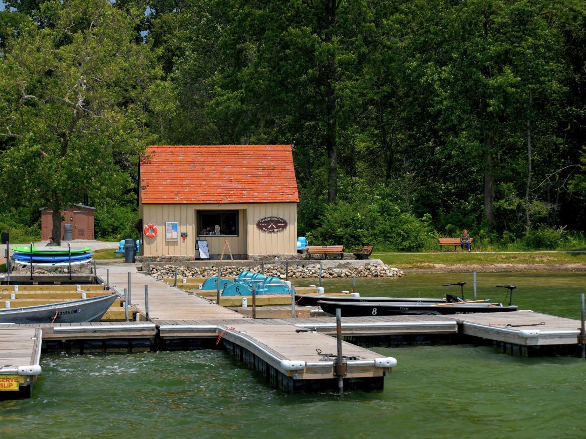 Potawatomi Inn & Cabins Angola Extérieur photo