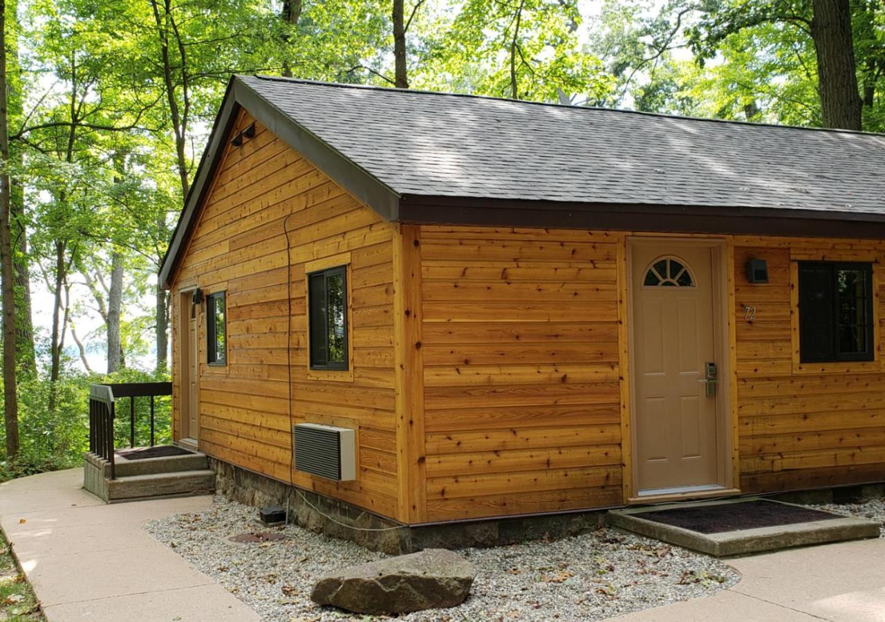Potawatomi Inn & Cabins Angola Extérieur photo